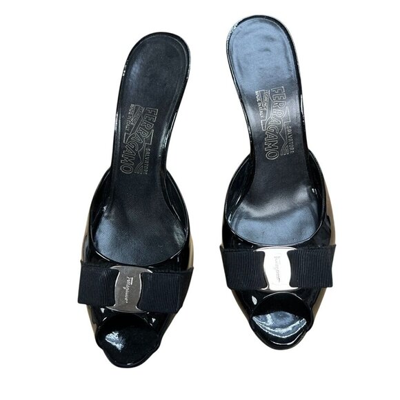 Salvatore Ferragamo Womens Black Leather Peep Toe Kitten Heel Sandals Size 8B - Picture 2 of 10